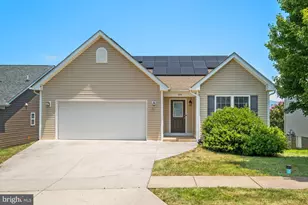 233 Overview St, Waynesboro, VA 22980 - Photo 1