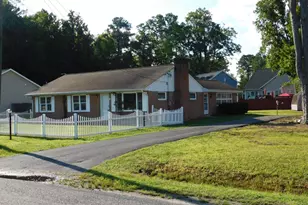 1302 Ebb Tide Dr, Colonial Beach, VA 22443 - Photo 1