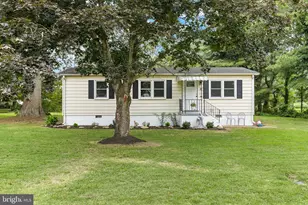 95 San Juan Dr, Colonial Beach, VA 22443 - Photo 1