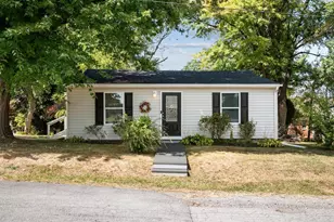 2225 Harrison St, Winchester, VA 22601 - Photo 1