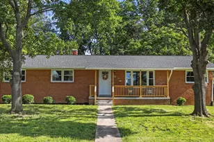 408 W 12th St, Front Royal, VA 22630 - Photo 1