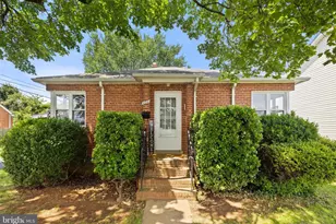 222 Washington Ave, Front Royal, VA 22630 - Photo 1