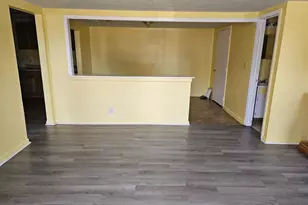 1202 N Royal Ave N, Front Royal, VA 22630 - Photo 1