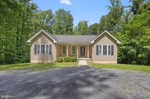 231 Buck Rd, Linden, VA 22642 - Photo 1