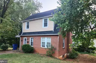 402 Kerfoot Ave, Front Royal, VA 22630 - Photo 1