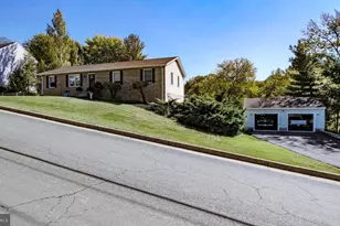 1461 Linden St, Front Royal, VA 22630 - Photo 1