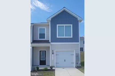 41 Paddington Street, Falling Waters, WV 25419 - Photo 1