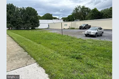 329 S Queen Street, Martinsburg, WV 25401 - Photo 1