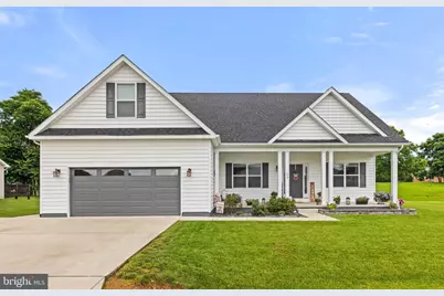 199 Aqueduct Avenue, Martinsburg, WV 25404 - Photo 1
