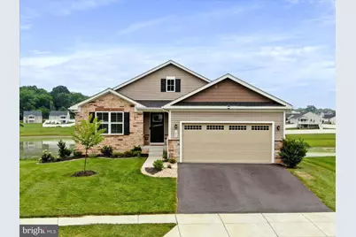 186 Shorefront Drive, Martinsburg, WV 25403 - Photo 1