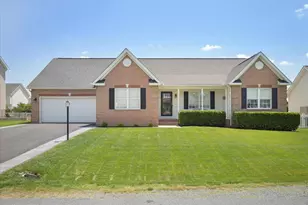 101 Carrera Ct, Inwood, WV 25428 - Photo 1