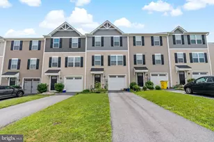 25 Sebago Pl, Martinsburg, WV 25403 - Photo 1