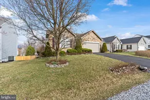 62 Kerrigan Ct, Martinsburg, WV 25405 - Photo 1