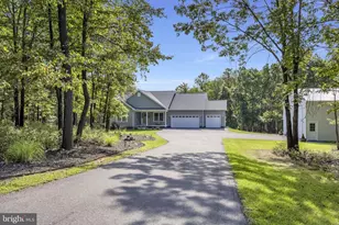 32 Onyx Dr, Hedgesville, WV 25427 - Photo 1