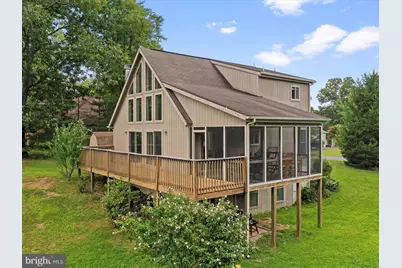 155 Nokomis Trail, Hedgesville, WV 25427 - Photo 1