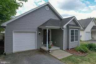 38 Gayton Ln, Inwood, WV 25428 - Photo 1