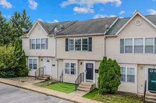 112 Georgetown Square, Martinsburg, WV 25401 - Photo 1