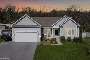 155 Chickamauga Dr, Harpers Ferry, WV 25425 - Photo 1