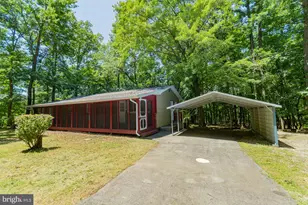 559 Johnnycake Ln, Harpers Ferry, WV 25425 - Photo 1