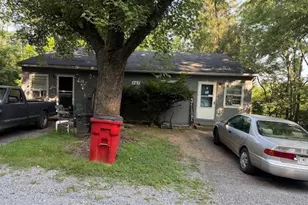 847 Country Club Dr, Harpers Ferry, WV 25425 - Photo 1