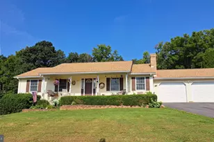 630 New Meadow Dr, Kearneysville, WV 25430 - Photo 1