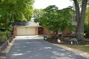 101 Sleepy Hollow Ct, Charles Town, WV 25414 - Photo 1