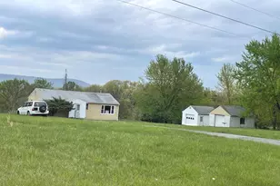 5781 N Timber Ridge Rd, Berkeley Springs, WV 25411 - Photo 1