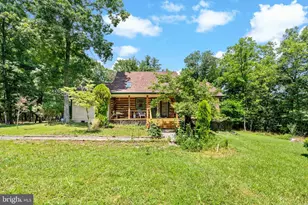819 Packing House Rd, Berkeley Springs, WV 25411 - Photo 1