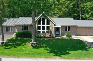 671 E Alpine Dr, Terra Alta, WV 26764 - Photo 1