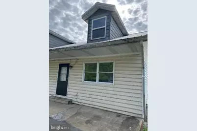 107 4th Street #APT 3, Terra Alta, WV 26764 - Photo 1