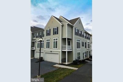 3017 Meridian Commons F Mechanicsburg Pa Mls Pacb Coldwell Banker