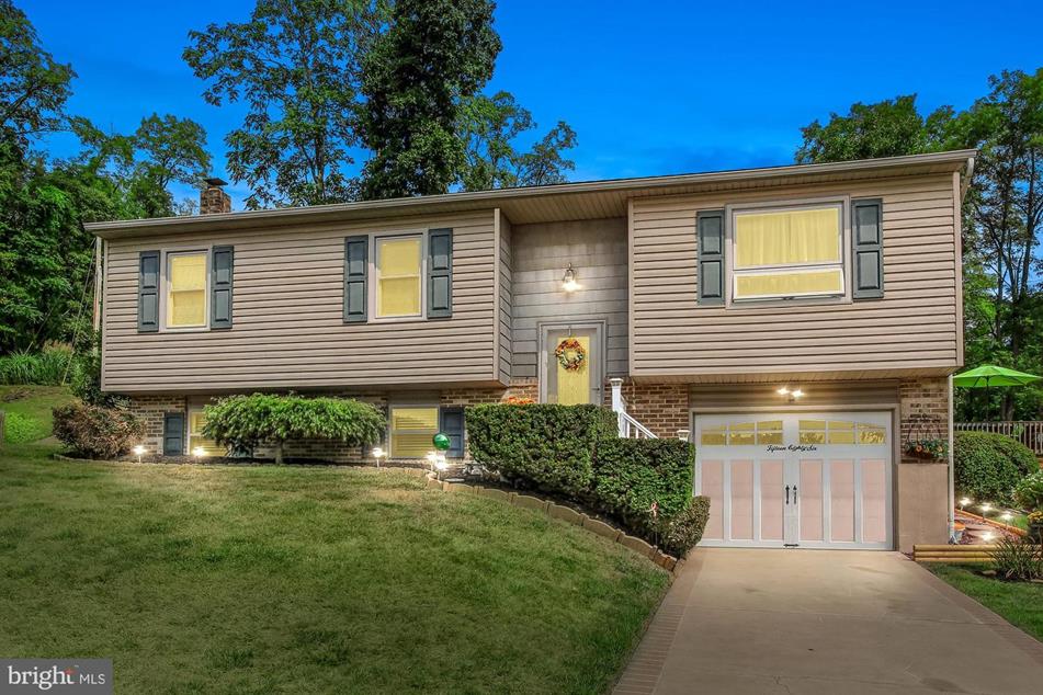 1586 Vesta Dr, Harrisburg, PA 17112 MLS PADA114062 Coldwell Banker