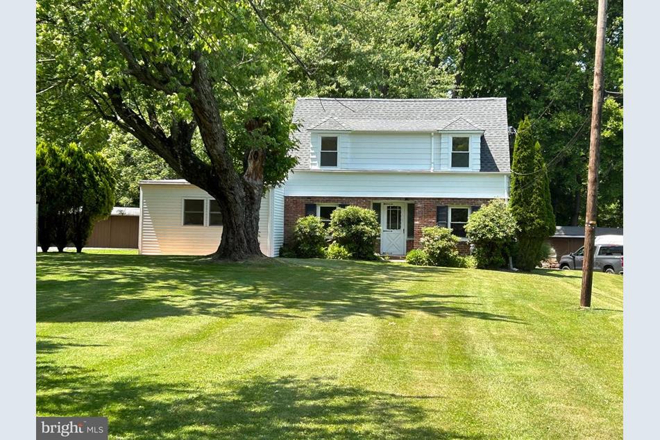 745 Yardville Hamilton Square Rd, Hamilton Township, NJ 08691 - MLS ...