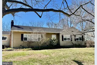 154 E Delaware Avenue, Pennington, NJ 08534 - Photo 1