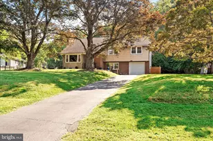 8 Edwards Pl, Ewing Township, NJ 08628 - Photo 1