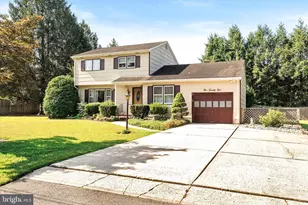 125 Laura Ave, Hamilton Township, NJ 08619 - Photo 1