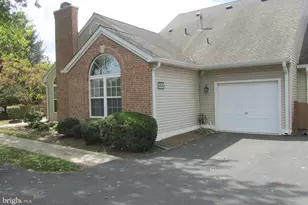 122 Woolsey Ct, Pennington, NJ 08534 - Photo 1