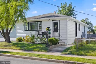 718 E Howell St, Hamilton Township, NJ 08610 - Photo 1