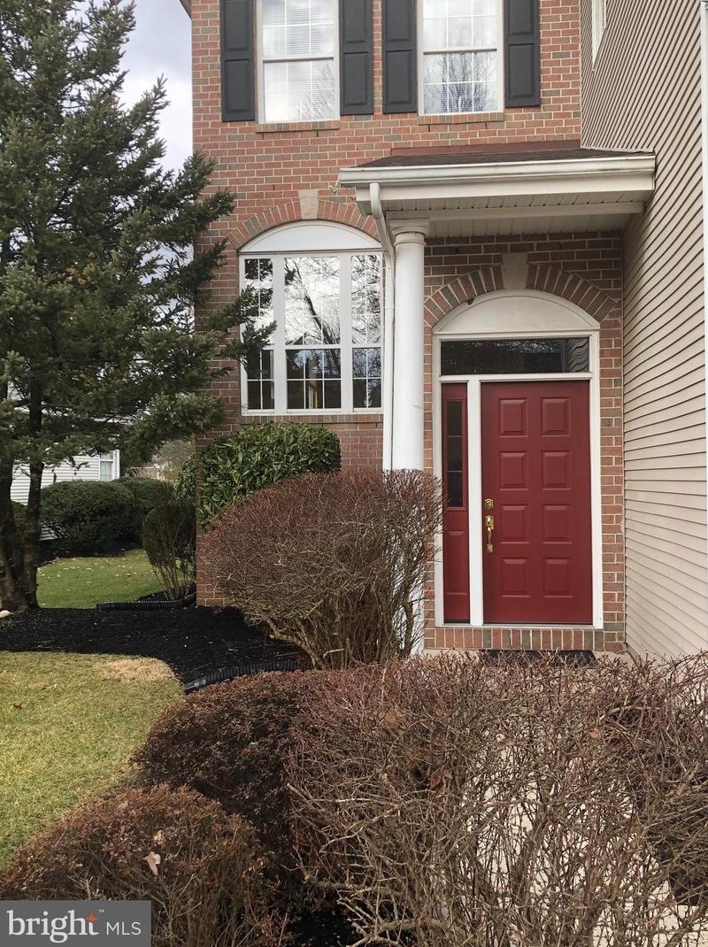 82 Manley Rd, Pennington, NJ 08534-5135