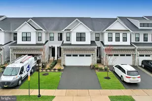 9 Clover Ln, Monroe Township, NJ 08831 - Photo 1