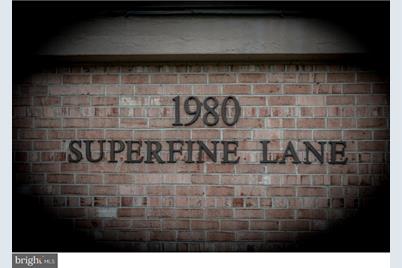 1980 Superfine Lane #305 - Photo 1
