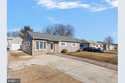 105 Halcyon Drive, New Castle, DE 19720 - Photo 1