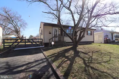 33 Stevens Avenue, New Castle, DE 19720 - Photo 1