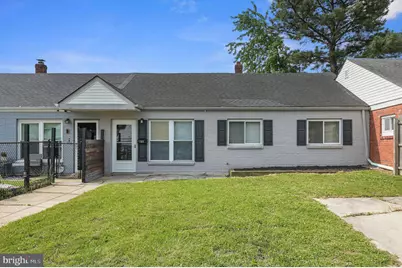 323 Sheridan Drive, New Castle, DE 19720 - Photo 1