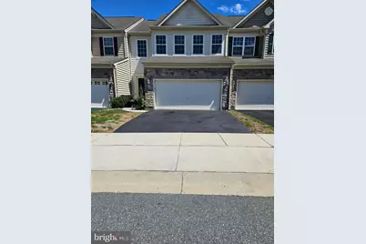 228 Anita Court, Newark, DE 19702 - Photo 1