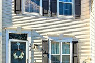 223 Fieldstone Ln Newark De 19702 Mls Denc473692 Coldwell Banker