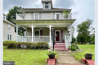 644 E Front Street, Florence, NJ 08518 - Photo 1