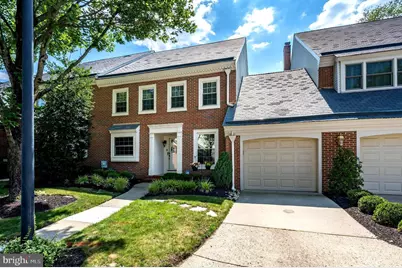 42 Foxwood Drive, Moorestown, NJ 08057 - Photo 1