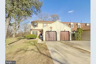 81 River Bank Drive, Florence, NJ 08554 - Photo 1