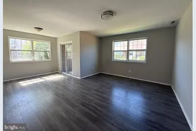 35 Florence Tollgate Place, Burlington, NJ 08016 - Photo 1